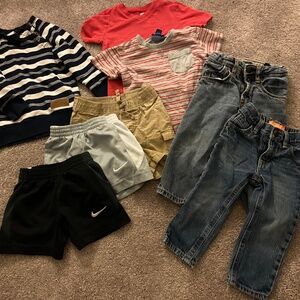 Lot of boys clothing (Nike, H&M, Old Navy, Baby Gap)